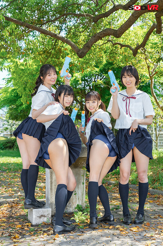 【VR】顔面直浴び特化!!女汁まみれVR 真夏のドS女子生徒編!教室でスク水J●に潮、唾、尿を顔面に直接浴びせられ、ビショビショになっているのにビンビンに勃起しているボクの変態チ●ポを罵倒されながら責められ、何度も射精させられる! |13dsvr01164