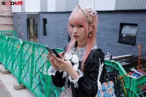 【VR】【8K】シャワー中に俺の財布から金を盗みやがった地雷系立ちんぼ女を問い詰めて性裁PtoM ｜13dsvr01655