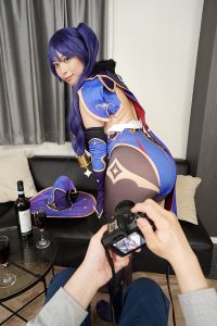 【VR】えちえち 美巨乳レイヤーとイベント終わりにホテルでオフパコ！ えろコス誘惑美少女と同人誌みたいな連続ナマ中出しSEXで童貞卒業！ 中丸未来 ｜cosvr00023