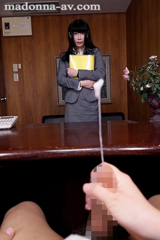 【VR】ドM必見！！目の前で罵倒！軽蔑！説教！大会社を経営する父が倒れてぼんくら2世の僕が急遽社長に就任！！ 無能な僕をヤリ手のドSギャル秘書・夏芽さんが上から目線で見下し淫語責めVR！！ 真木夏芽 ｜juvr00097