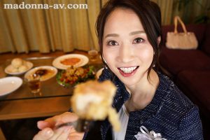 【VR】マドンナ人気シリーズをVRで再現！！ 卒業式の後に…大人になった君へ義母からの贈り物-。 水戸かな ｜juvr00125