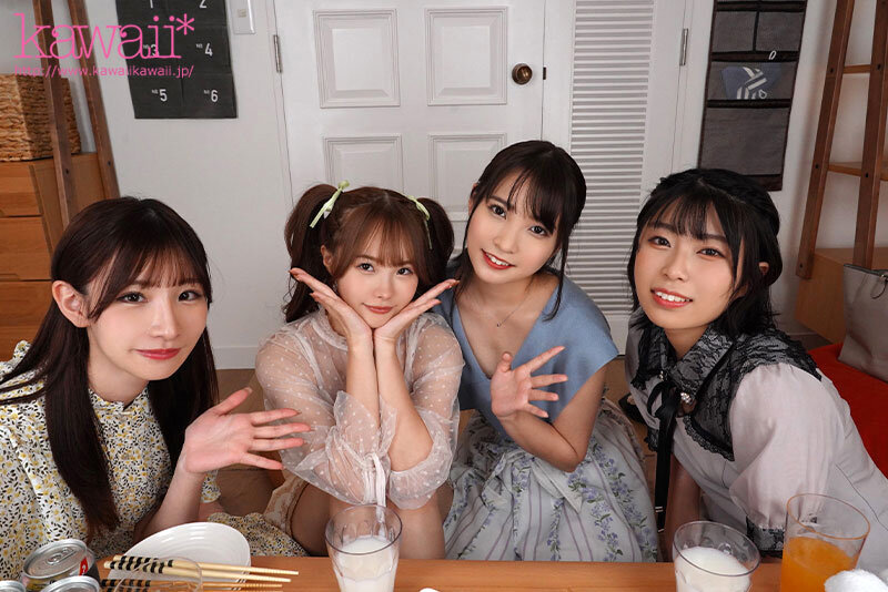 【VR】彼女も彼女の親友も超人気店のNO.1ピンサロ嬢！？ ピンサロ制服でハーレムフェラ～お店じゃ絶対NGの本サロ5P ＜おうちピンサロVR＞ 松本いちか、枢木あおい、佐野なつ、伊東める ｜kavr00291