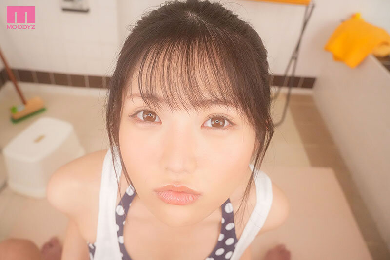 【VR】男湯に堂々と入ってきてチ〇ポチェックするちょっとドジっ娘な銭湯のロリかわ看板娘 気に入ったお客さん（僕 ）とこっそり中出しSEX！！ 夏色みか ｜mdvr00379
