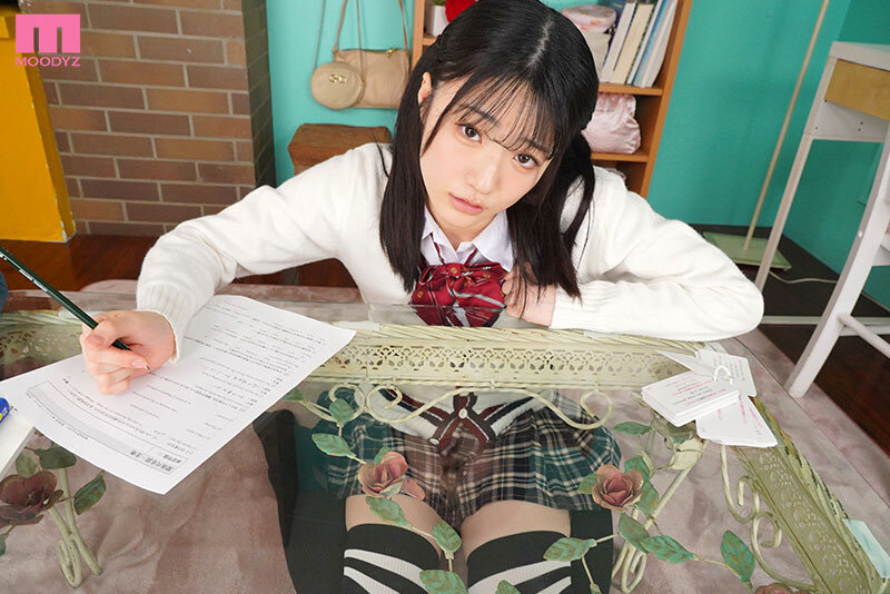 【VR】【絶対領域パンチラ誘惑VR】地味で口下手な生徒の誘惑に我慢ができず…美脚ムチ太ももコキ＆マン汁沁みこむパンツズラしハメまくった2SEX！ 輝星きら ｜mdvr00423
