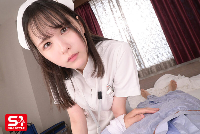 【VR】骨折してオナニーできないオレ（兄）の代わりにこっそり戸惑い恥じらいながらも性処理してくれるブラコン妹ナース×天井特化×おっぱい超揺れ騎乗位 村上悠華 ｜sivr00407
