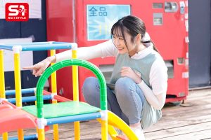 息子の保育士さんは気遣いの女性… そして父兄から迫られると 断りきれずヤラせちゃう女… 明日葉みつは ｜sone00923