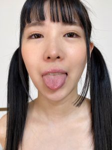【VR】8KVR 女体観察＆顔舐め唾たらし 横宮七海 ｜ssr00020