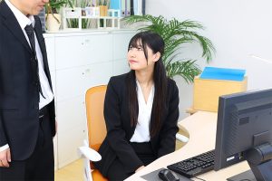 【VR】【8K VR】新入社員 OL22歳りあ（Fカップ） ｜urvrsp00373