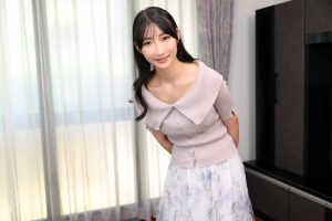 【VR】【8K】「私と秘密の遊び、しませんか？」欲求不満の友人妻の欲まみれ不倫誘惑。妻が近くにいるのに隙を見てはこっそり濃厚ベロキスと密着中出しで絶倫チ〇ポを秘密快楽に溺れさせる。みほさん ｜urvrsp00526