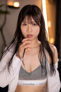 【VR】これぞ8K！顔面特化アングルVR ～びしょ濡れで部屋に来た「美尻な後輩」と濡れ髪SEX～ 宮城りえ ｜vrkm01419